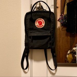 FJALLRAVEN KANKEN MINI BACKPACK